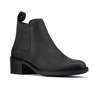 Clarks Memi Zip Bootie